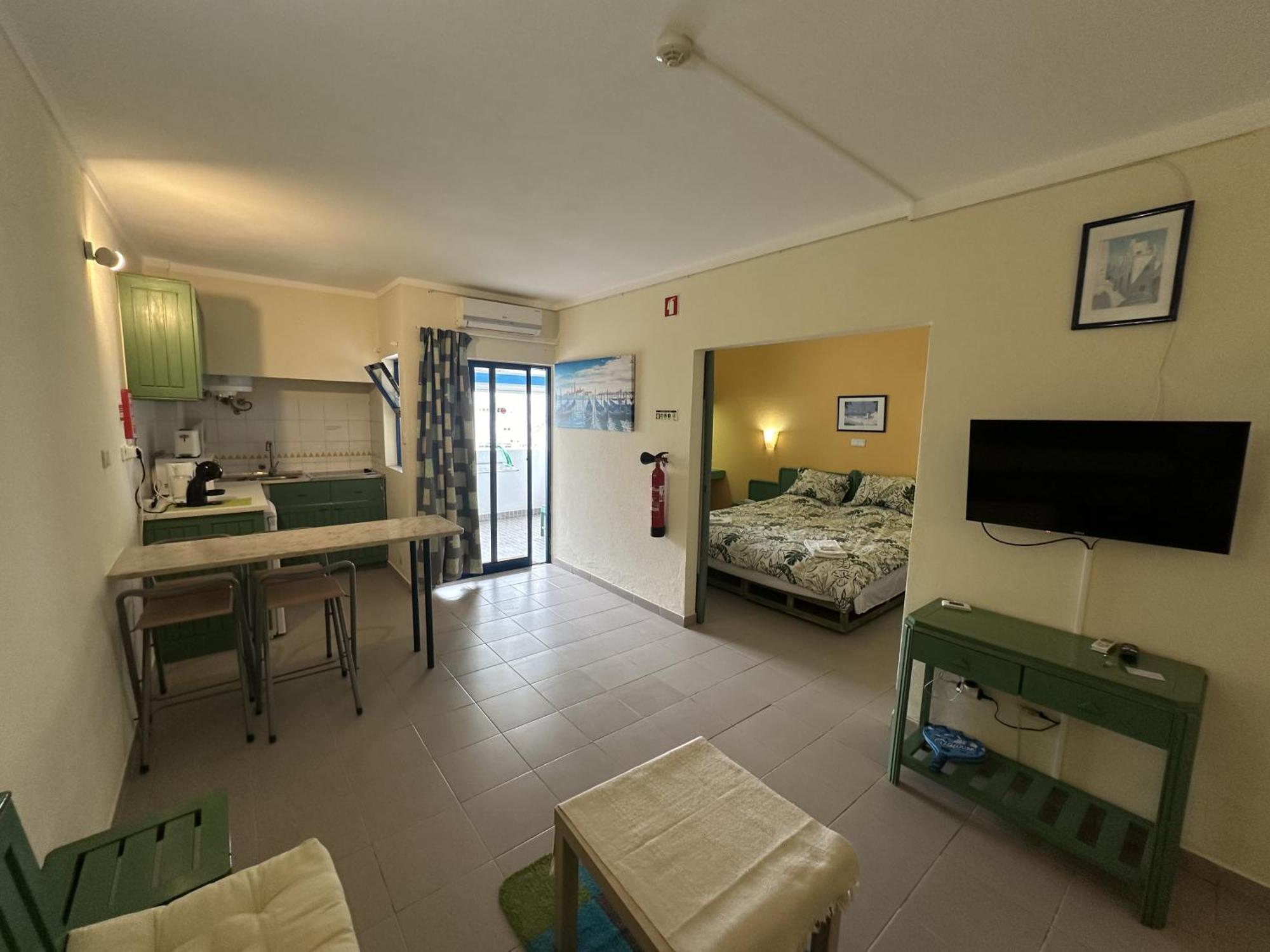 פורטימאו Cozy Apartment In Praia Da Rocha מראה חיצוני תמונה